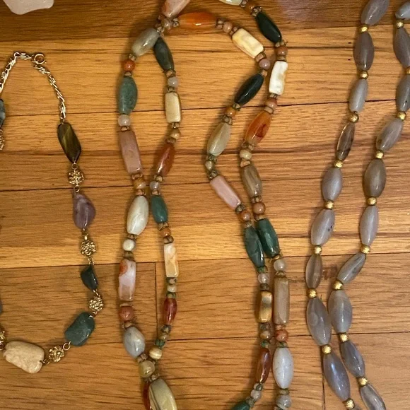 Lot of 4 Vintage Natural Polished Stone Beaded Necklaces. Good Condition. - Picture 6 of 16